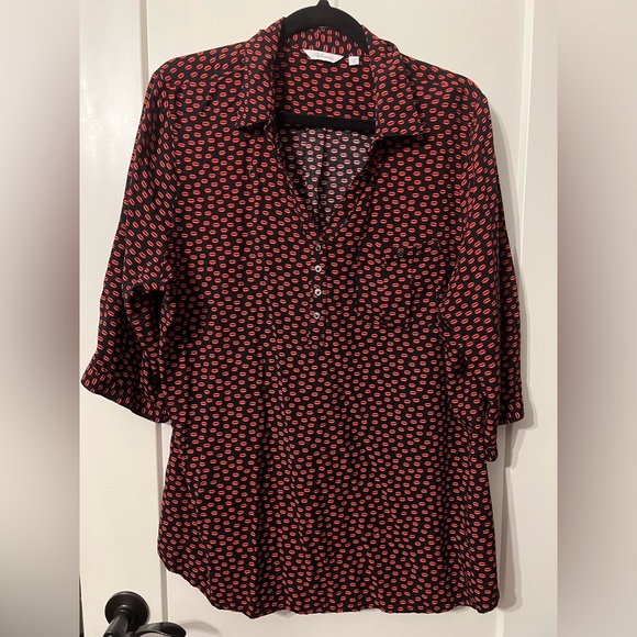 Reitman Lip Blouse - Picture 1 of 4